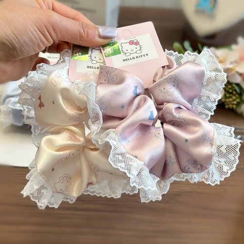 hellokitty蕾丝缎面布大肠发圈