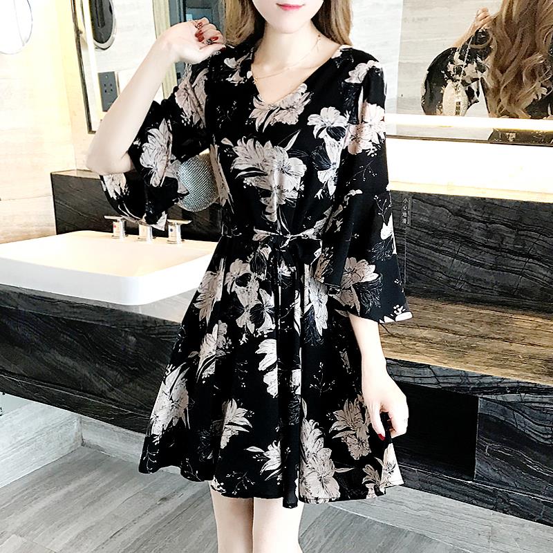 女装大佬遮肚子雪纺伪娘风衣服