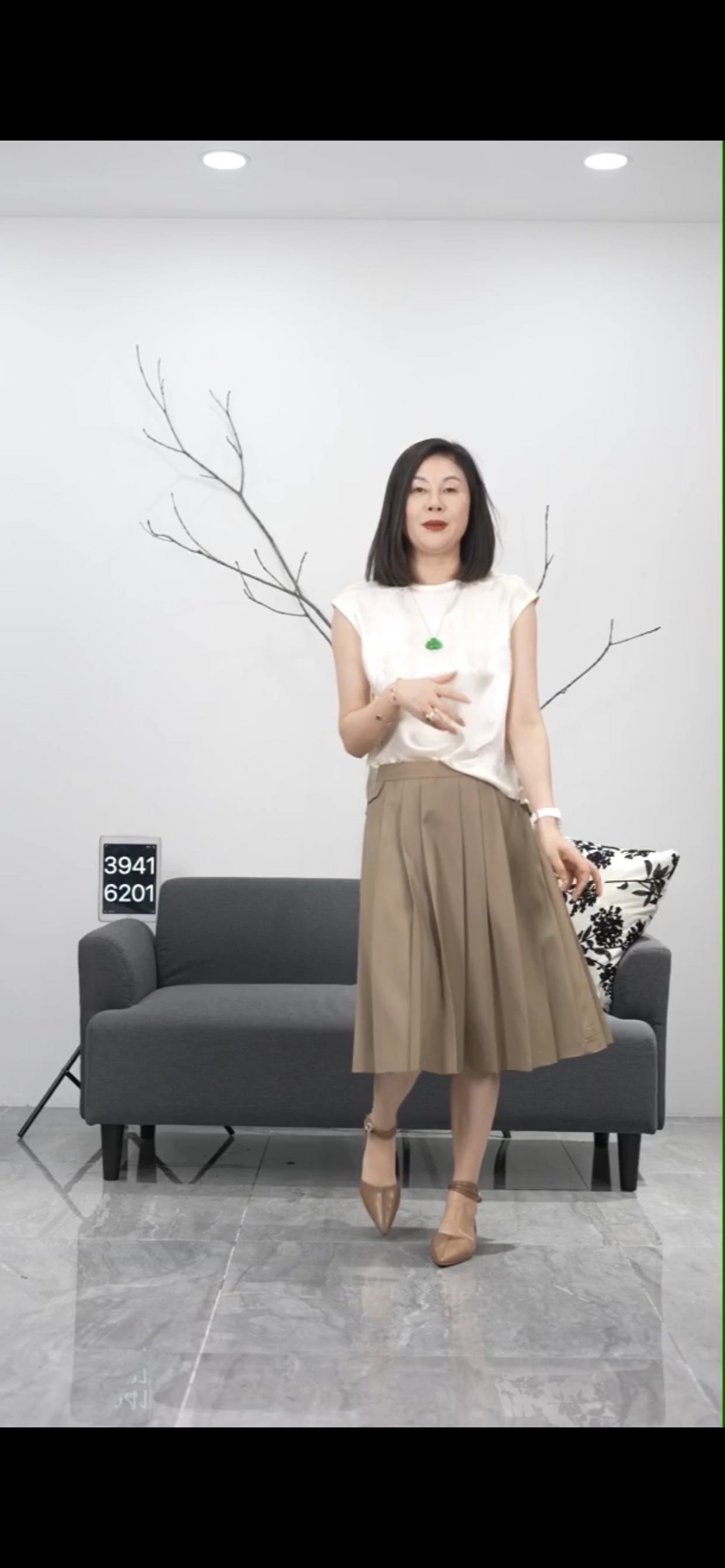  BARRIAILEN2022夏季新款女士气质优雅半身百褶裙女好看百搭女裙