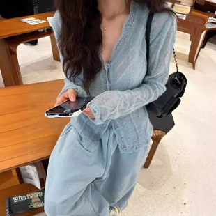 毛衣修身 奶藍色v領蕾絲花邊內搭打底衫 女2024春秋季 新款 針織開衫