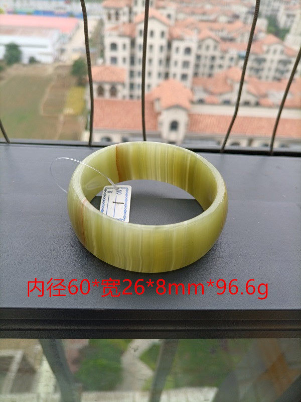真玉石阿富汗玉手镯缠丝玉女款旺手饰