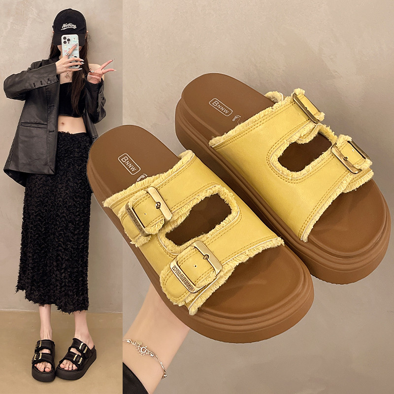 超火厚底一字拖鞋女夏季外穿2026新款孕妇软底度假沙滩勃肯凉拖鞋