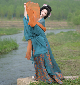 云月梢【青蔼】传统汉服女唐制一片式齐胸大袖衫复原风披帛秋新款