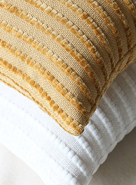 默色空间超柔3D绒条纹双面抱枕软装卧室床头揽枕美式板房方形靠垫