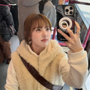 2025冬新款羊羔毛皮草马甲女连帽皮毛一体坎肩背心无袖毛毛外套