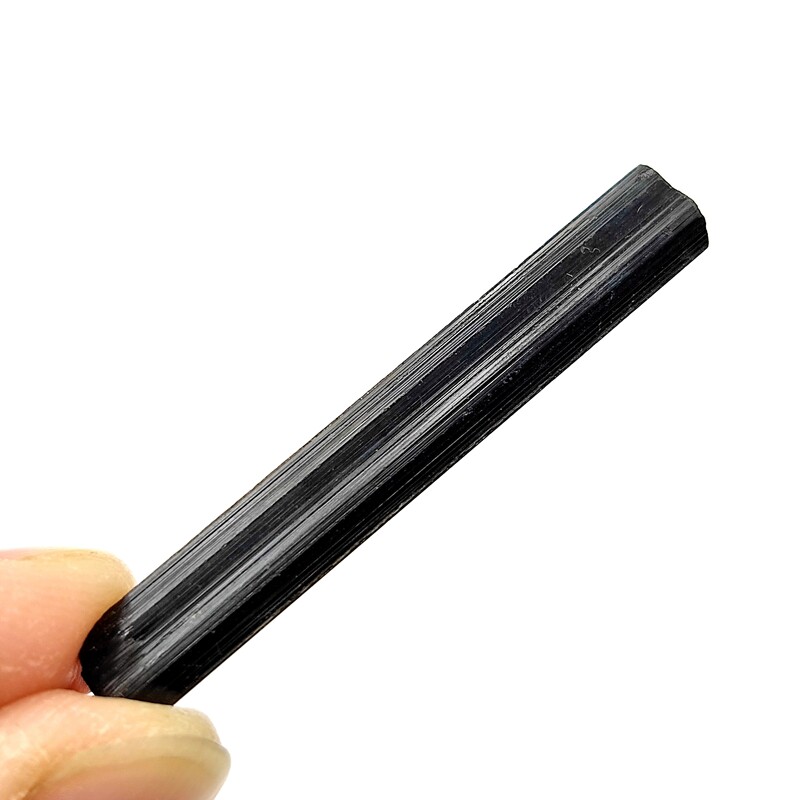 天然托玛琳黑碧玺电气石矿物晶体矿晶猫矿宝原石地质科普教学标本