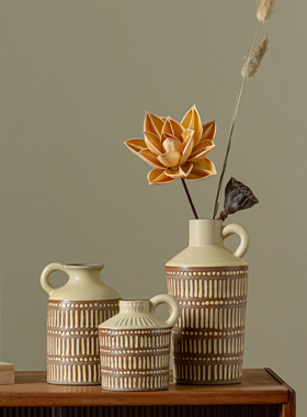 北欧波西米亚风格手绘带耳朵陶瓷花瓶摆件桌面家居装饰品创意手绘