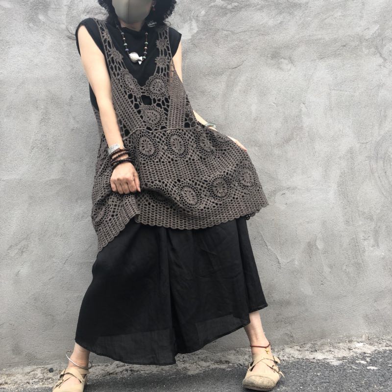 2024春秋新款针织马甲背心裙女无袖镂空中长A版欧货复古文艺大码