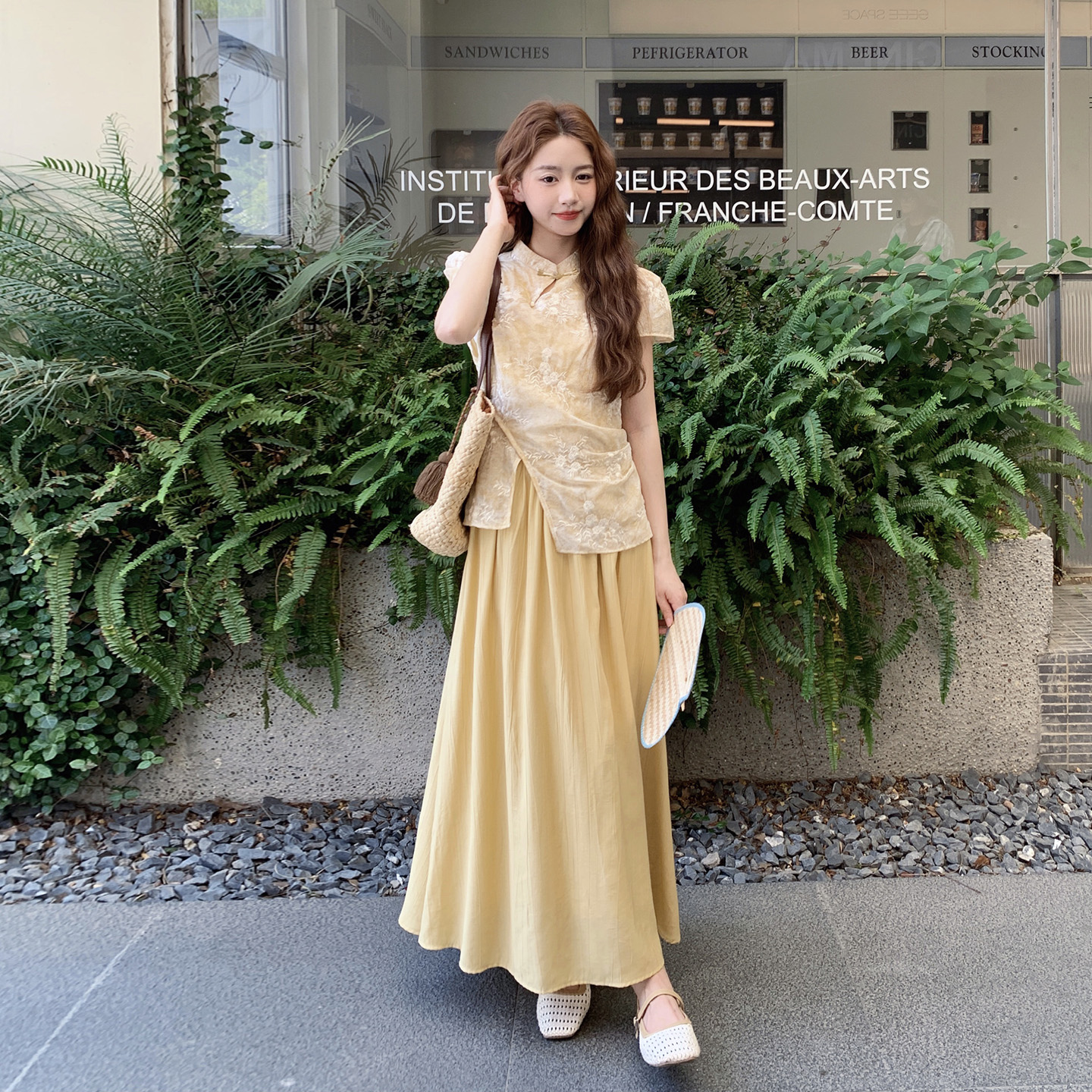 新中式国风刺绣连衣裙女2025夏季新款高级感优雅气质改良旗袍长裙