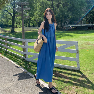 度假风蓝色挂脖连衣裙女2025夏季 独特绝美漂亮巨好看长裙 新款 法式