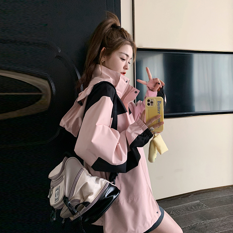 粉色撞色工装冲锋衣女春2025新款小个子高级感今年流行设计感外套