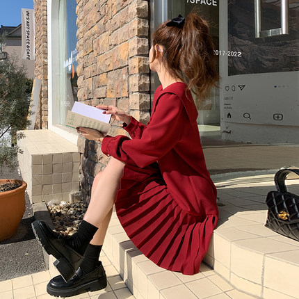 赫本风长袖红色连衣裙女秋季中长款2025新款小个子衬衫雪纺百褶裙