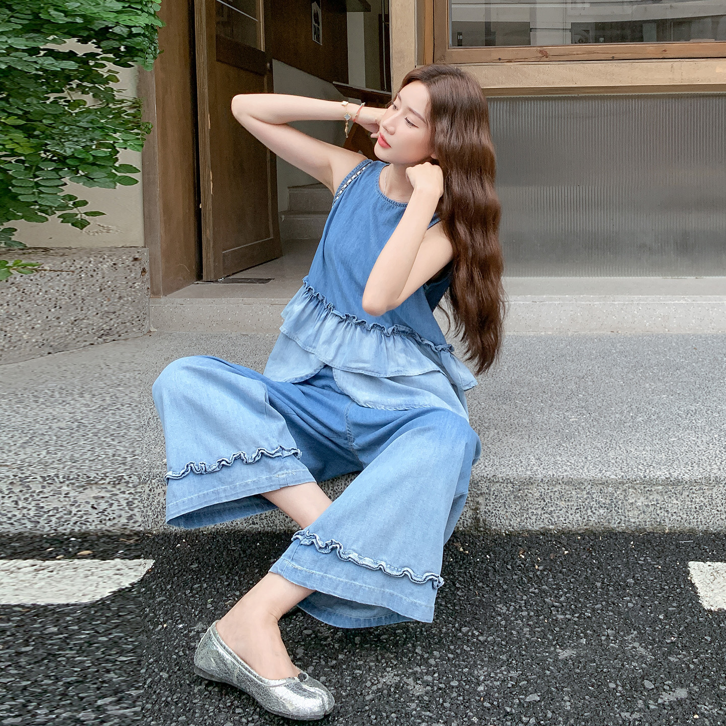 巨好看渐变色牛仔套装女2025夏季新款时尚设计感背心阔腿裤两件套