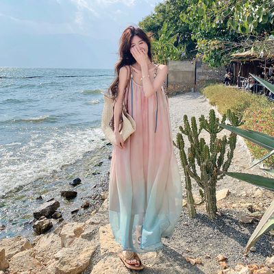 海边度假渐变色连衣裙女2025夏季新款超好看气质独特绝美吊带长裙