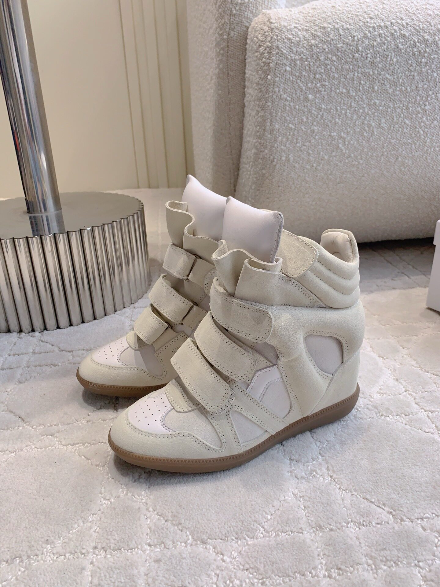 thumbnail for ISA Yisha 2026 Nazha Style 8cm Invisible Inner Height-Increasing High-Top Women's Shoes, Color-Blocked Velcro Casual Sneakers