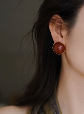 FRENCH耳环女2025新款高级感爆款红色耳饰轻奢小众方圆脸独特漂亮