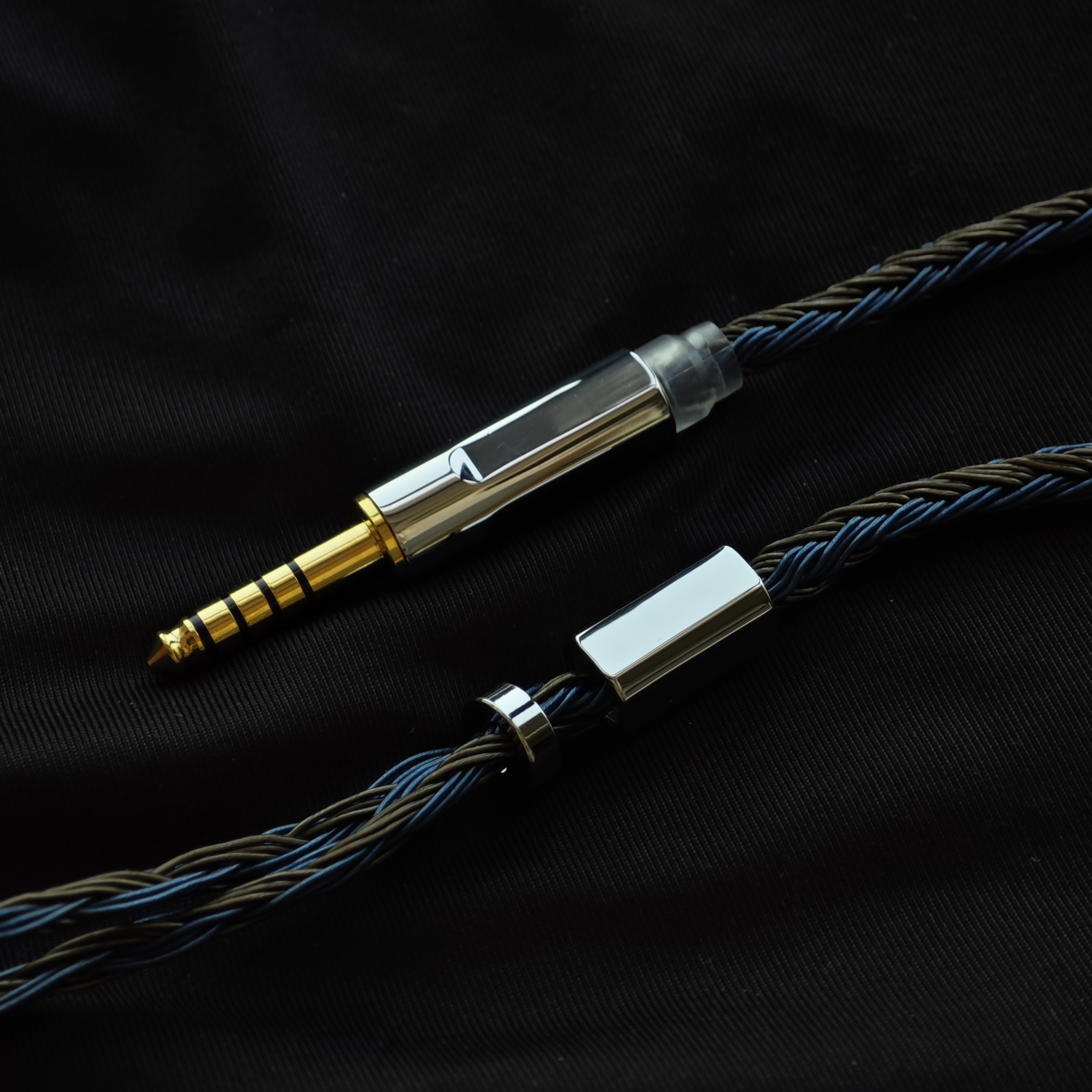 24股耳机升级线4.4平衡 mmcx 0.78 ie900 n5005 n3ap kato se846