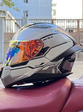 【新品】AXOR摩托车全盔男女四季赛车大尾翼头盔3C认证带耳机槽