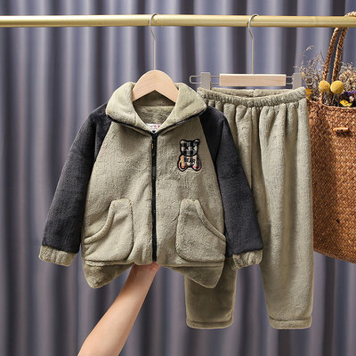 秋冬季儿童法兰绒家居服