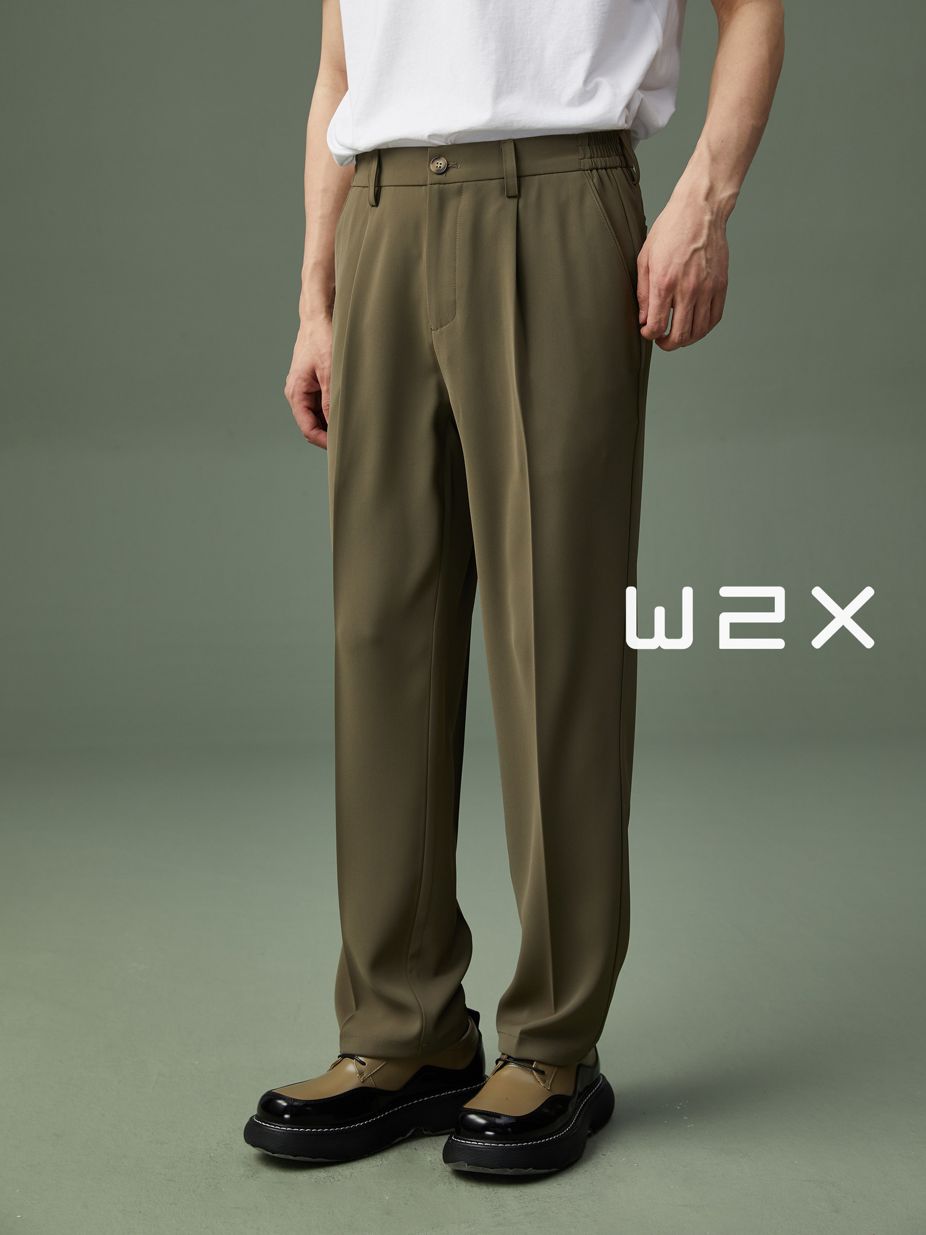 W2X夏季薄冰丝绸清凉休闲裤男士垂褶宽松西装裤男士长裤新潮
