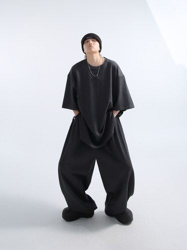 夏日松弛无拘束廓形短袖套装