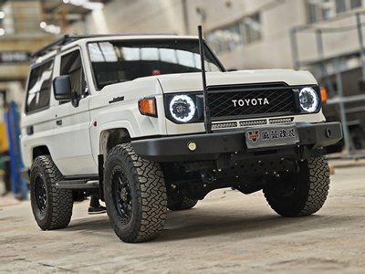 威曼新款丰田LC76/lc78/lc79系竞技前杠