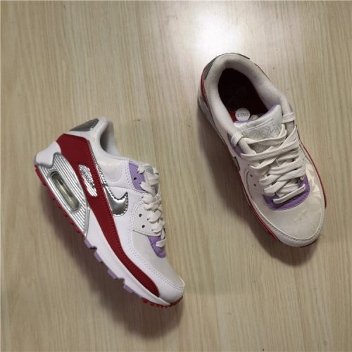 女子新年款气垫运动跑步鞋