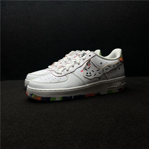 耐克 Nike Air Force 1 空军一号女子青少年休闲板鞋 DV1366-111
