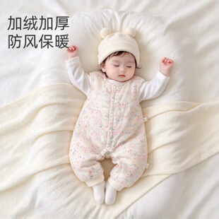 新生婴儿背带裤连体秋冬季加厚外穿按扣小月龄女宝宝冬天夹棉裤子