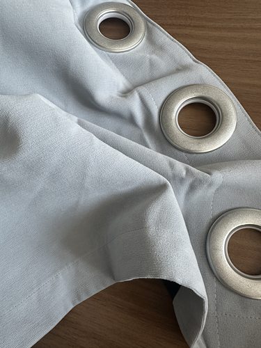 A710：打孔 对开 雪尼尔布 2片共宽3.3高2.25米