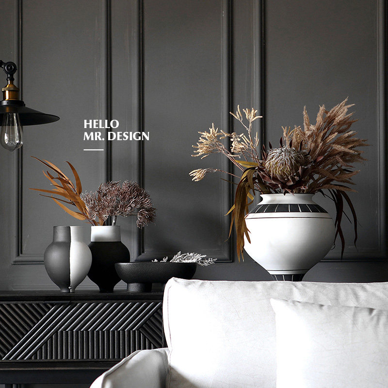 现代极简黑白陶瓷花瓶果盘客厅插花样板房售楼部家居花艺软装设计