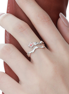 小众个性ins冷淡风高级感镶嵌红锆石肌理S925纯银开口戒指