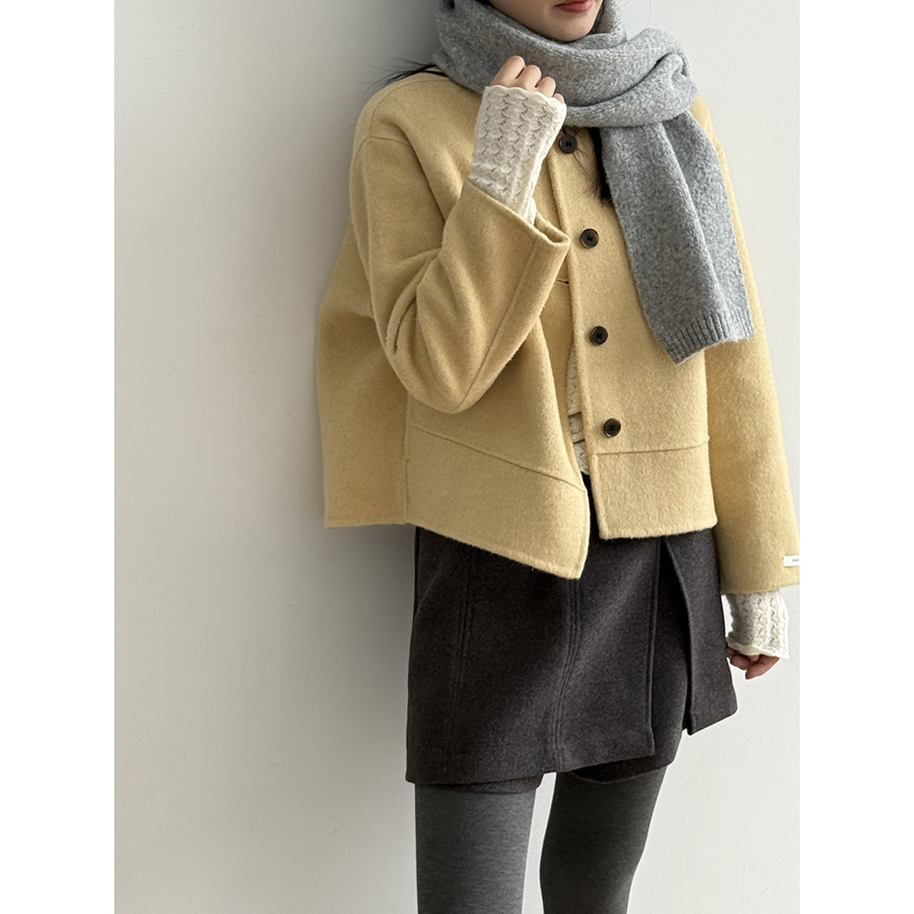 言双 气质简约绵羊毛呢外套女短款冬季新款宽松圆领上衣外套