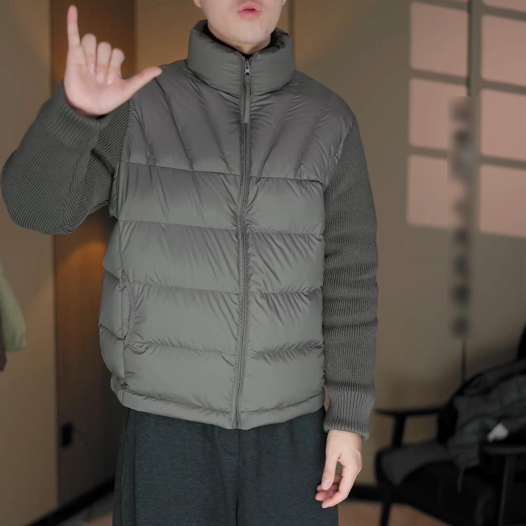 劉不劉的穿搭冬季升级加厚款排骨90白鸭绒拼毛衣袖男女同款羽绒服