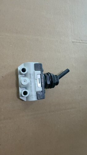 SMC 机械阀VM130-01-08原装正品全新