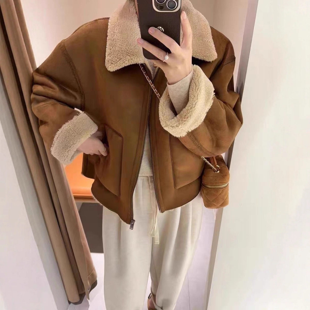新款欧货高级感仿皮毛一体羊羔毛外套秋冬加厚翻领机车服夹克