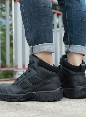 君洛克正品冬季D12013防刺战术靴男士黑色耐磨真皮中帮作战靴子