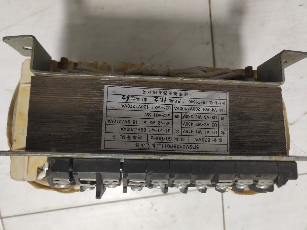 5P6M0108P011三相变压器