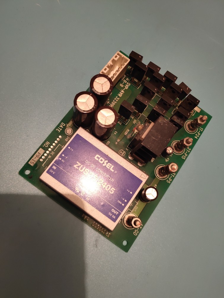 日立电梯安全回路板 SVP-AVR 32399608 R-B ZUS25 2405