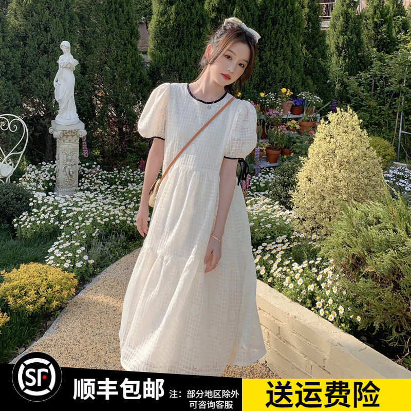 温柔风高级感超仙白色泡泡袖连衣连衣裙