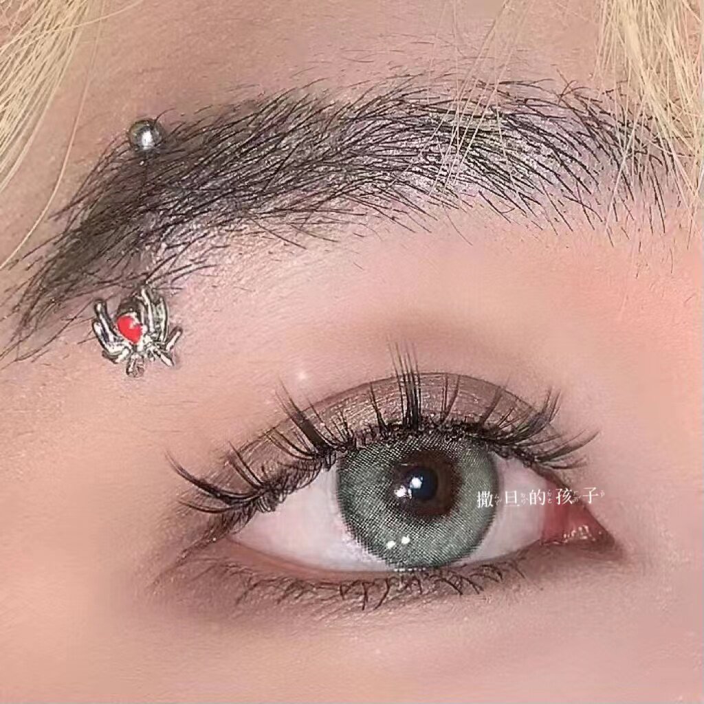 SATANS CHILD A SMALL WORLD ON THE BROW BONE BROW SPIKE BABES PUNK COOL FRIED VINTAGE TITANIUM STEEL PIERCING JEWELRY