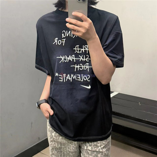 Nike耐克女短袖透气运动T恤