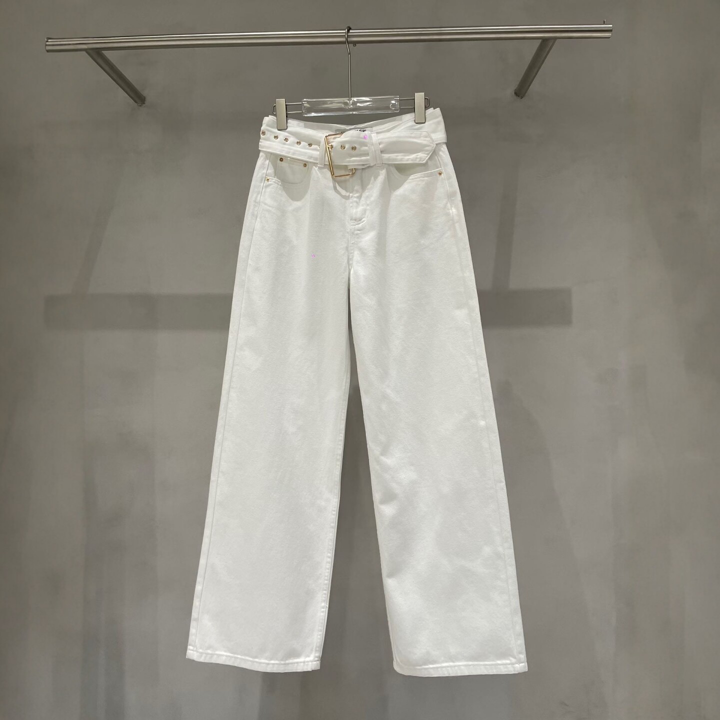 高级感白色牛仔裤女2026春季新款韩版气质高腰宽松休闲百搭阔腿裤