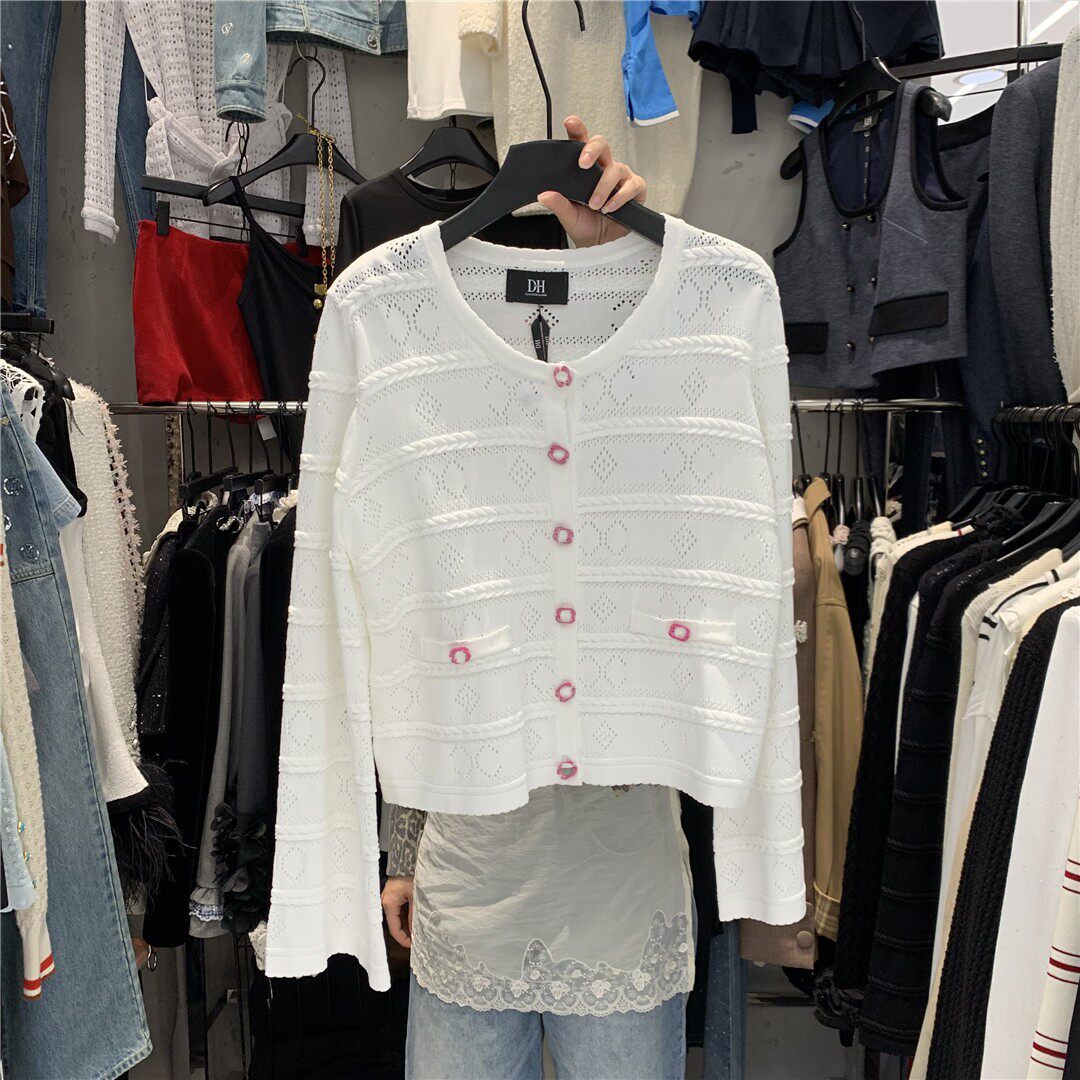 DH2026春季新款韩版法式小众单排扣轻奢气质百搭镂空针织衫短外套