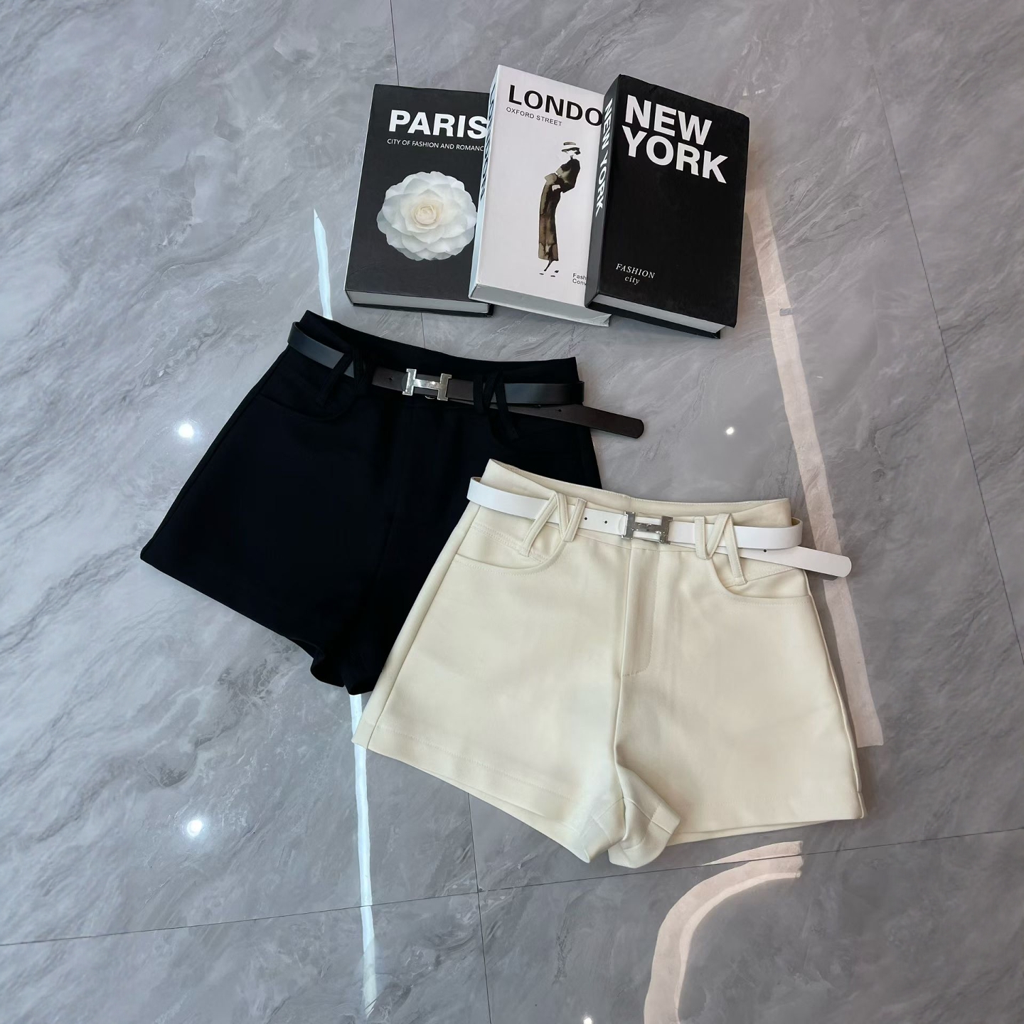 2025秋冬新款打底靴裤女韩版气质高腰修身显瘦百搭休闲阔腿短裤潮