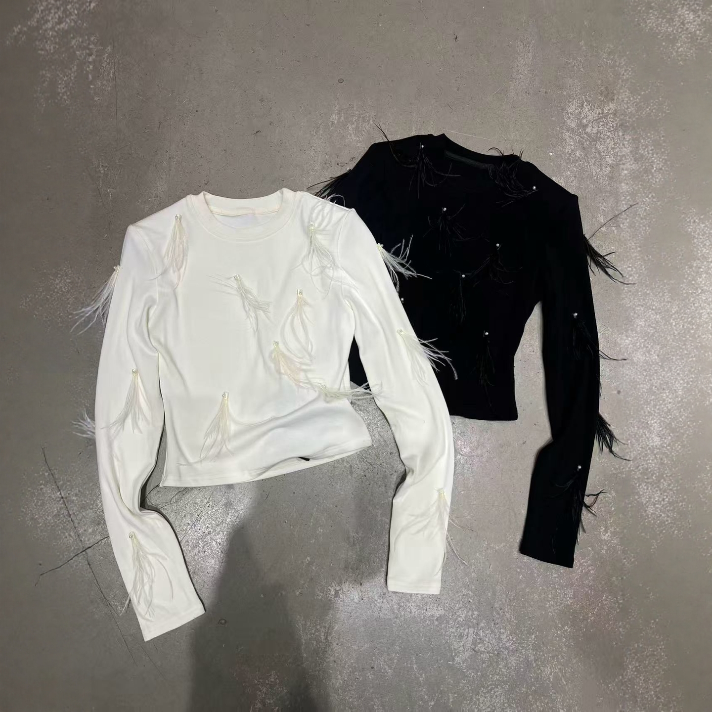 羽毛钉珠打底衫T恤女冬季