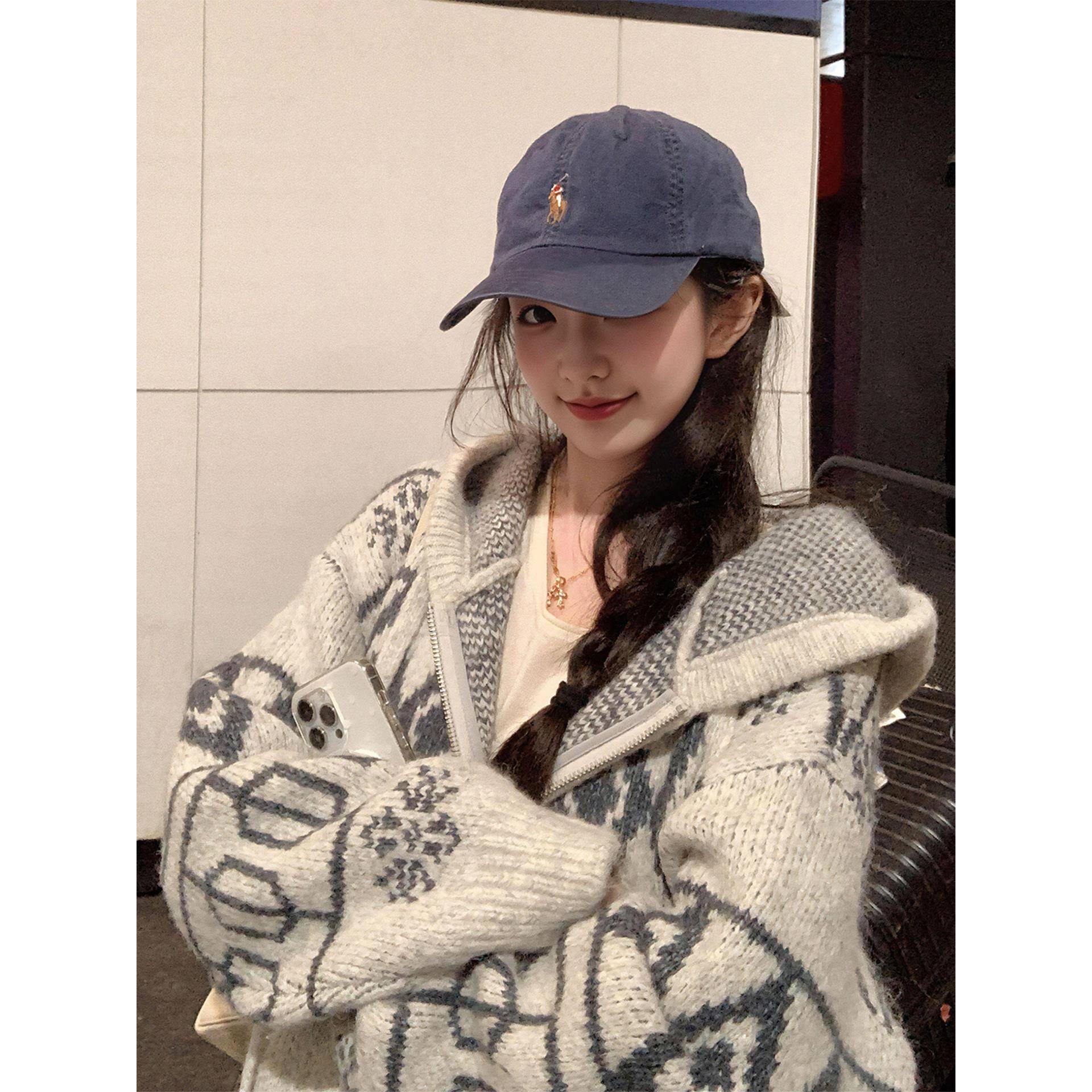 费尔岛灰色提花连帽拉炼毛衣开衫女秋冬加厚慵懒宽松针织外套上衣