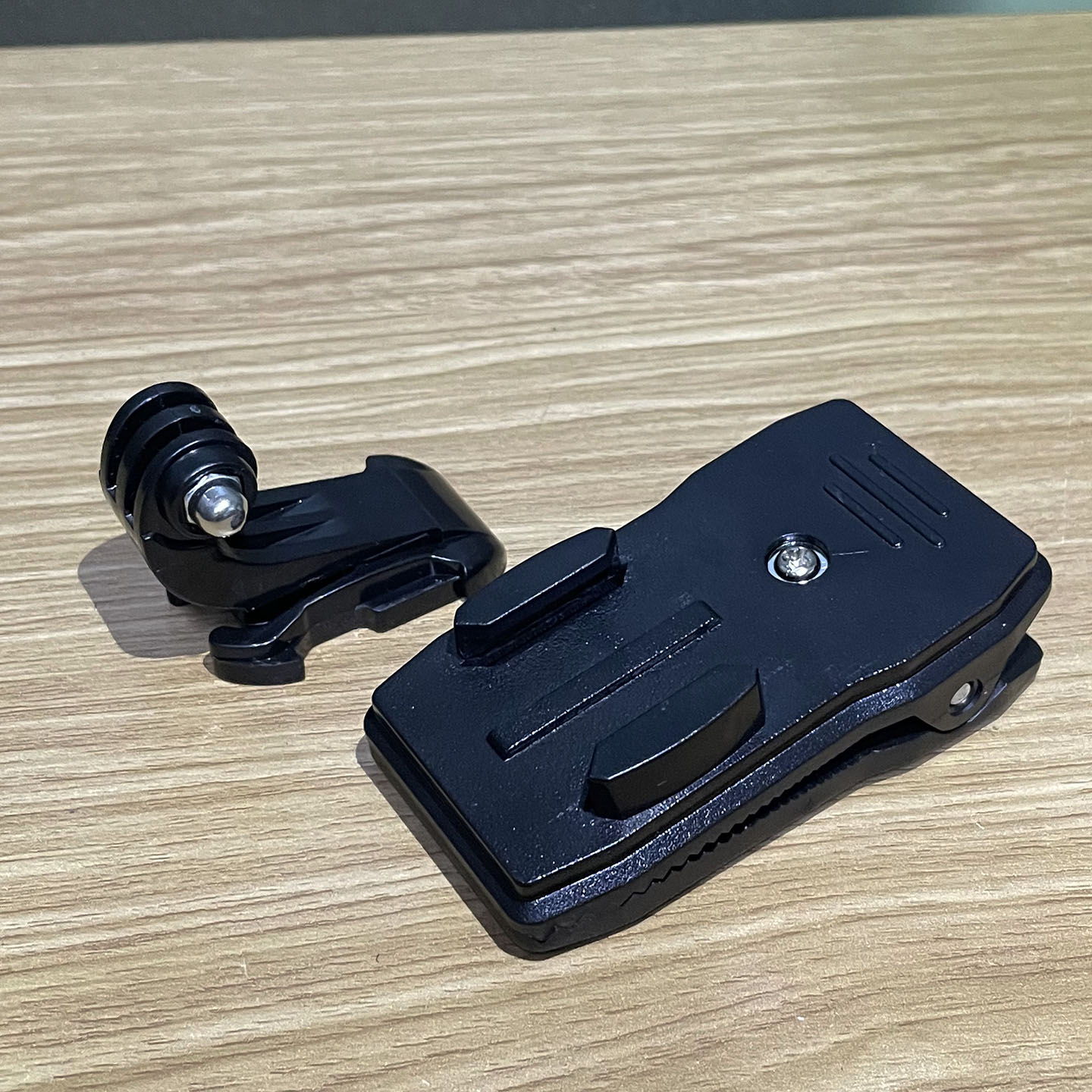 适用于gopro夹子多功能360度背包书包夹 运动相机快拆背包夹底座