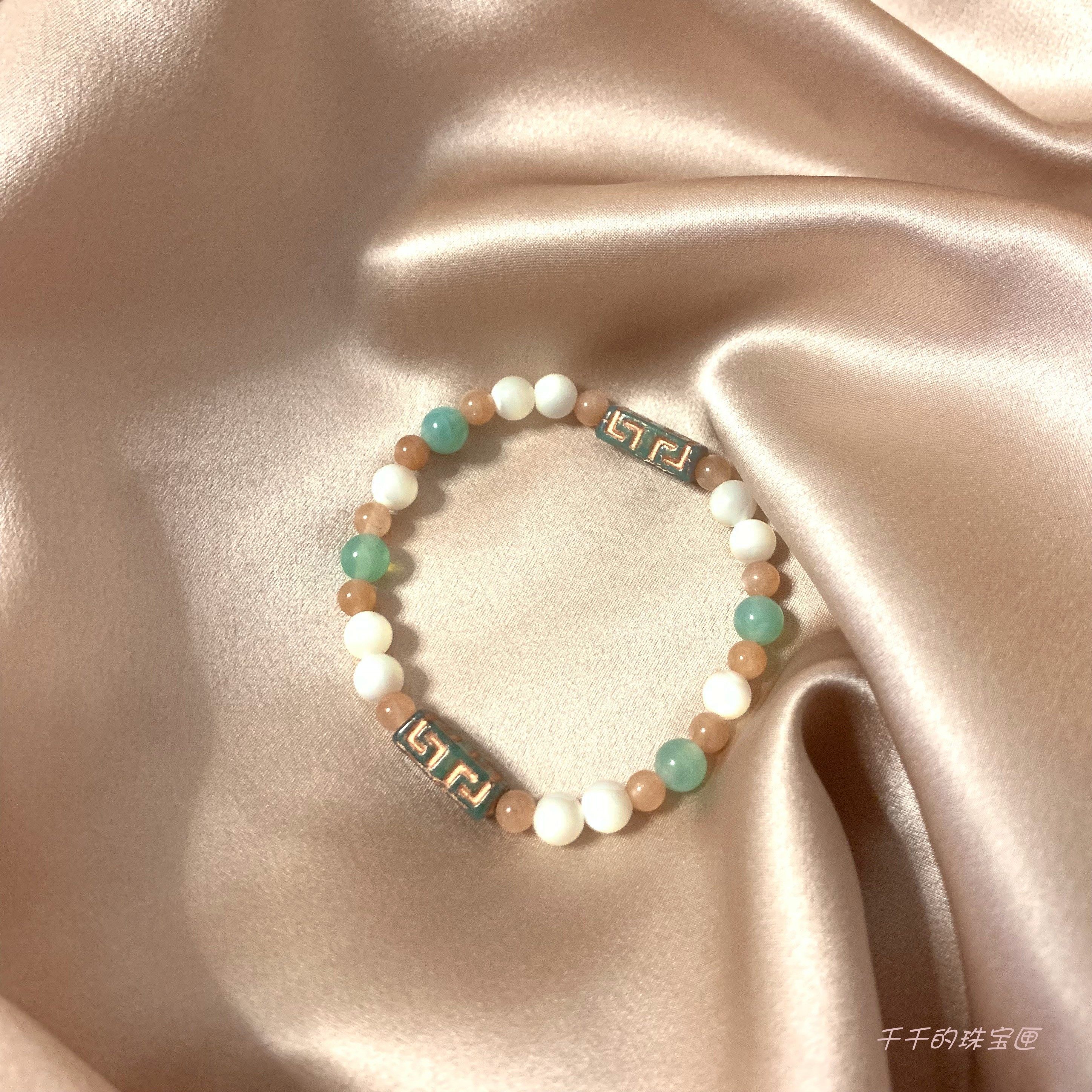 原创新中式天然母贝月光石手链女