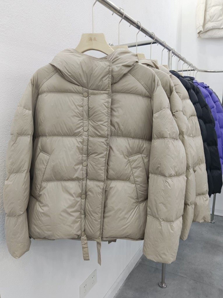 2024冬季新款泡芙羽绒服女短款连帽宽松面包服加厚白鸭绒保暖外套,女装/女士精品,羽绒服,淘宝优惠券,粉丝福利购,淘宝优惠卷